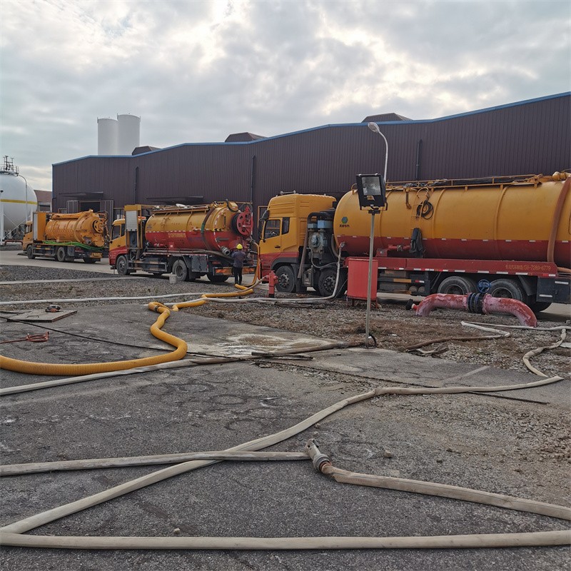 桐梓污水池清理